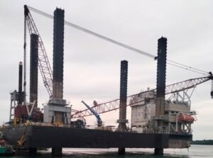 jack up platform barge