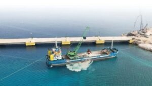 Clamshell Dredger