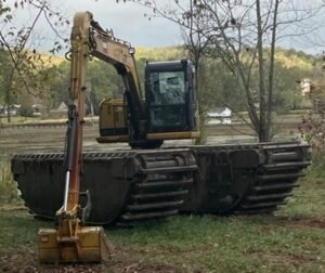 Cat amphibious excavator