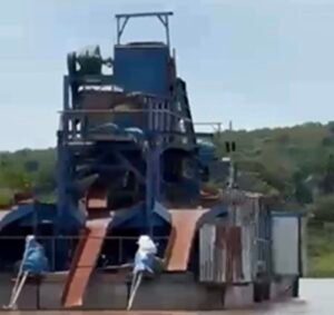 bucket chain dredge